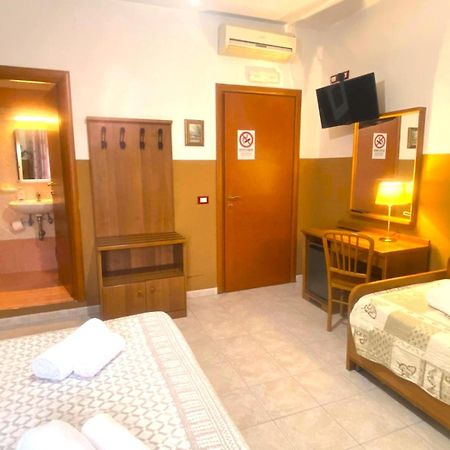 Booking Now Rome-Address Via Palestro,56- Breakfast Included ภายนอก รูปภาพ