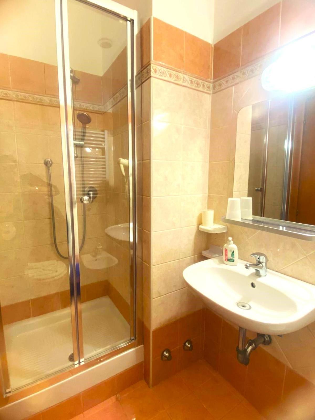 Booking Now Rome-Address Via Palestro,56- Breakfast Included ภายนอก รูปภาพ
