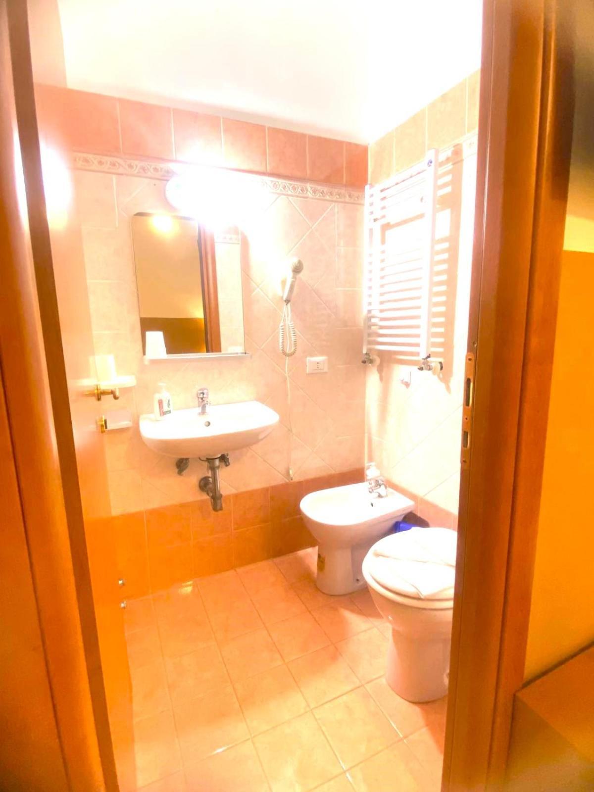 Booking Now Rome-Address Via Palestro,56- Breakfast Included ภายนอก รูปภาพ