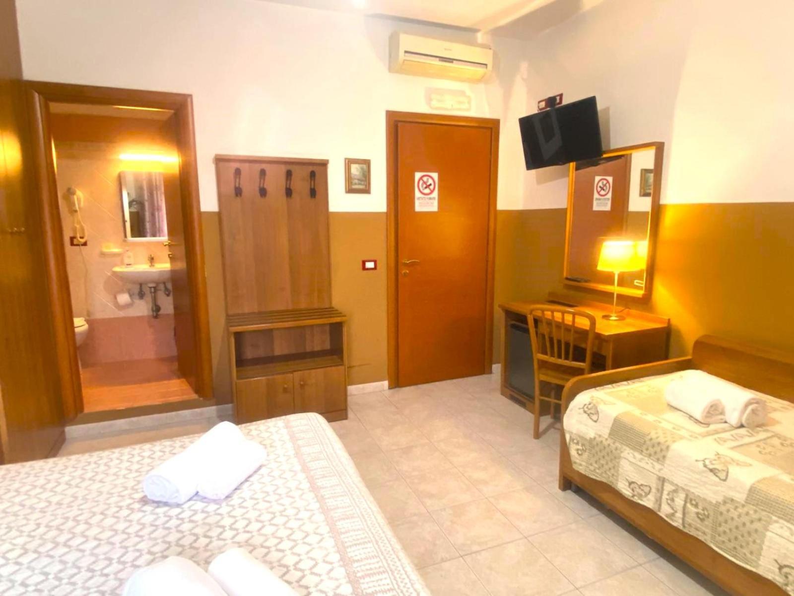 Booking Now Rome-Address Via Palestro,56- Breakfast Included ภายนอก รูปภาพ